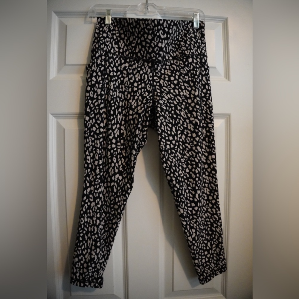 Athleta leopard Patterned Leggings